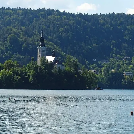 In Nature Reserve Apartman